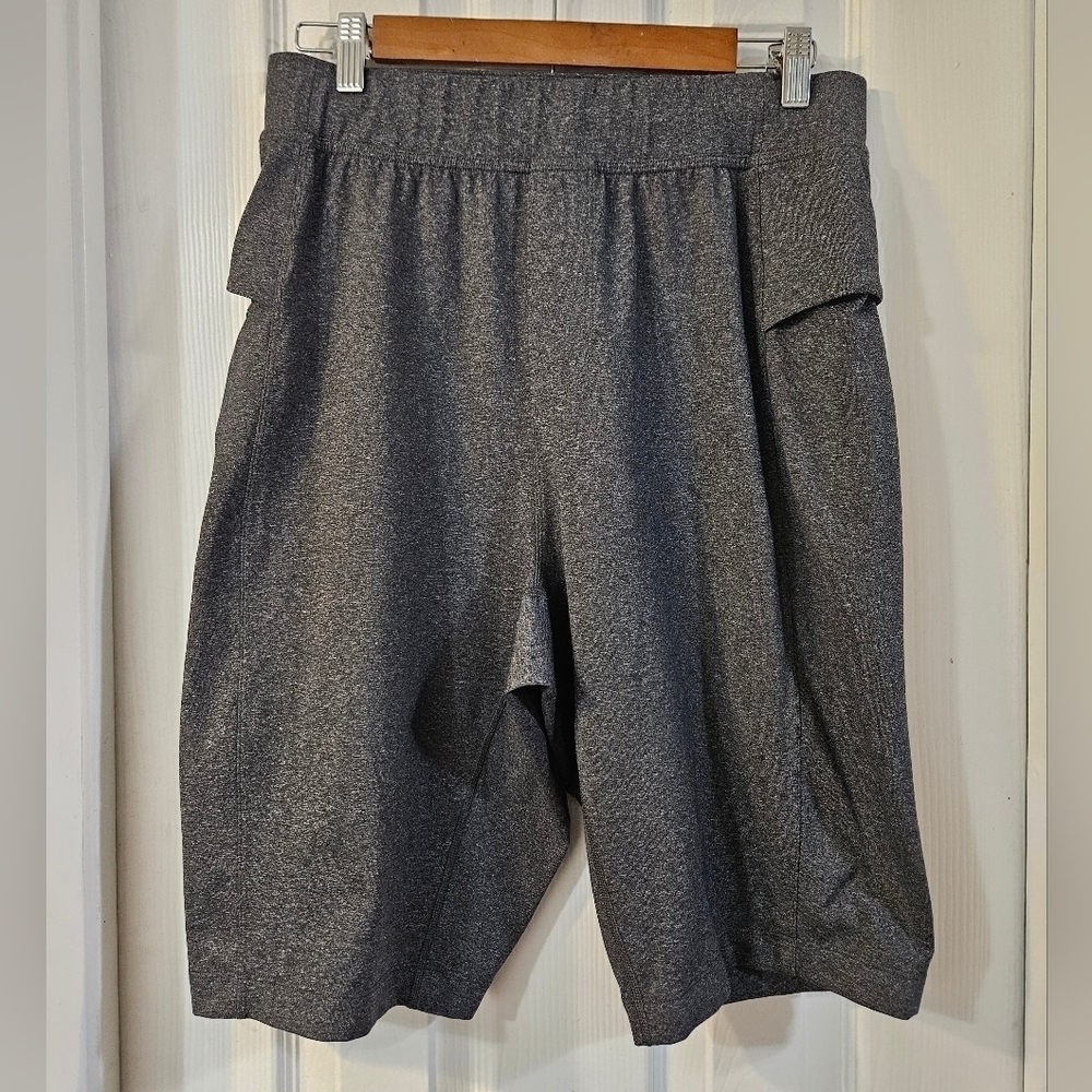 Lululemon Men's Gray Shorts